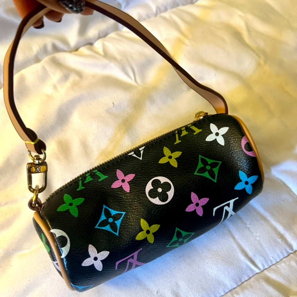 👑✅PRICE FIRM✅ Black Multicolor Monogram Mini Barrel Cosmetic Case. Brand new! - Picture 2 of 14